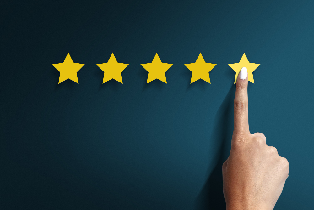 Tipy, jak rozpoznat falešné recenze a vyhnout se nepovedeným nákupům